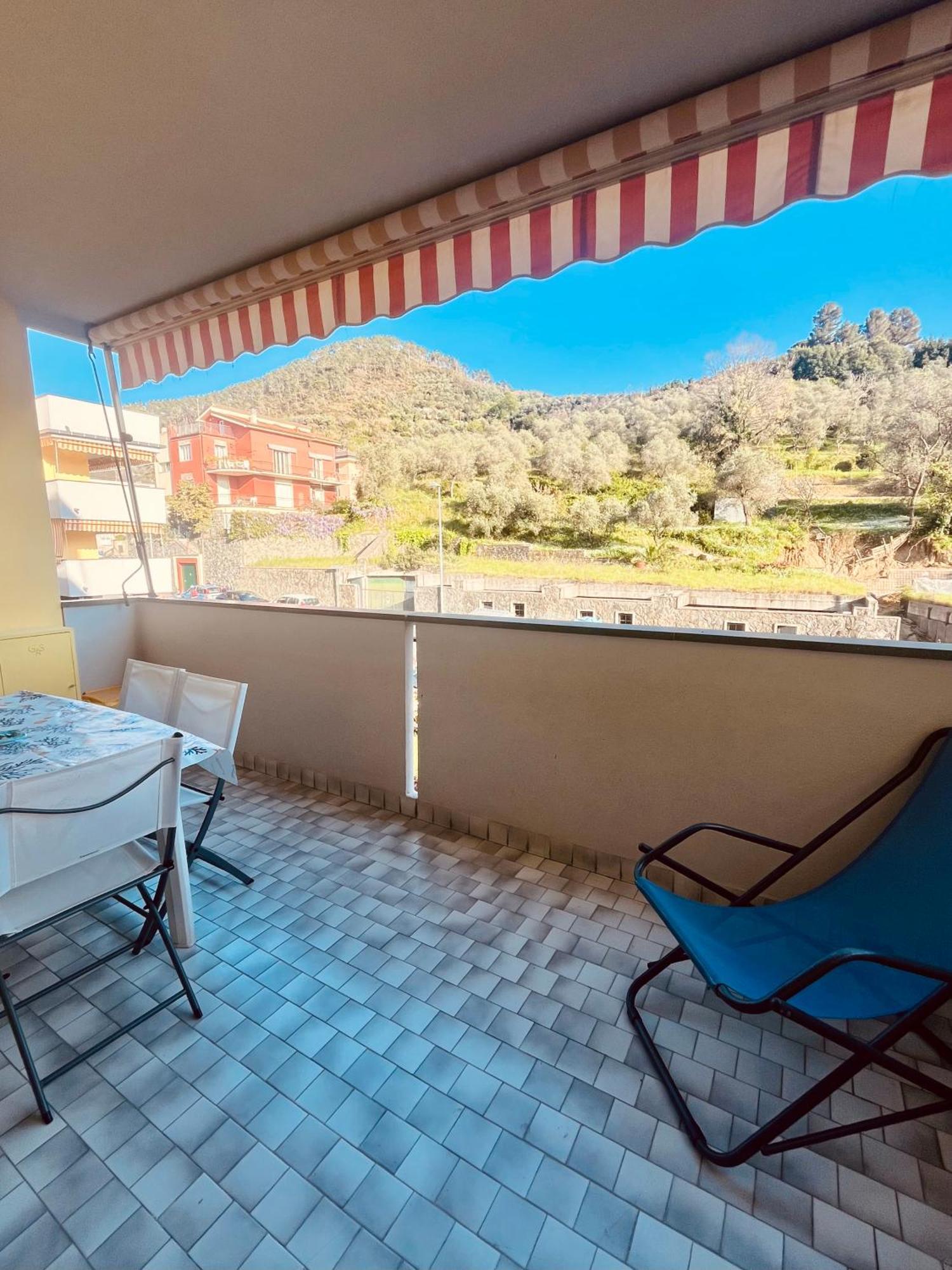 Appartamenti Nei Pressi Della Stazione Levanto Exteriör bild