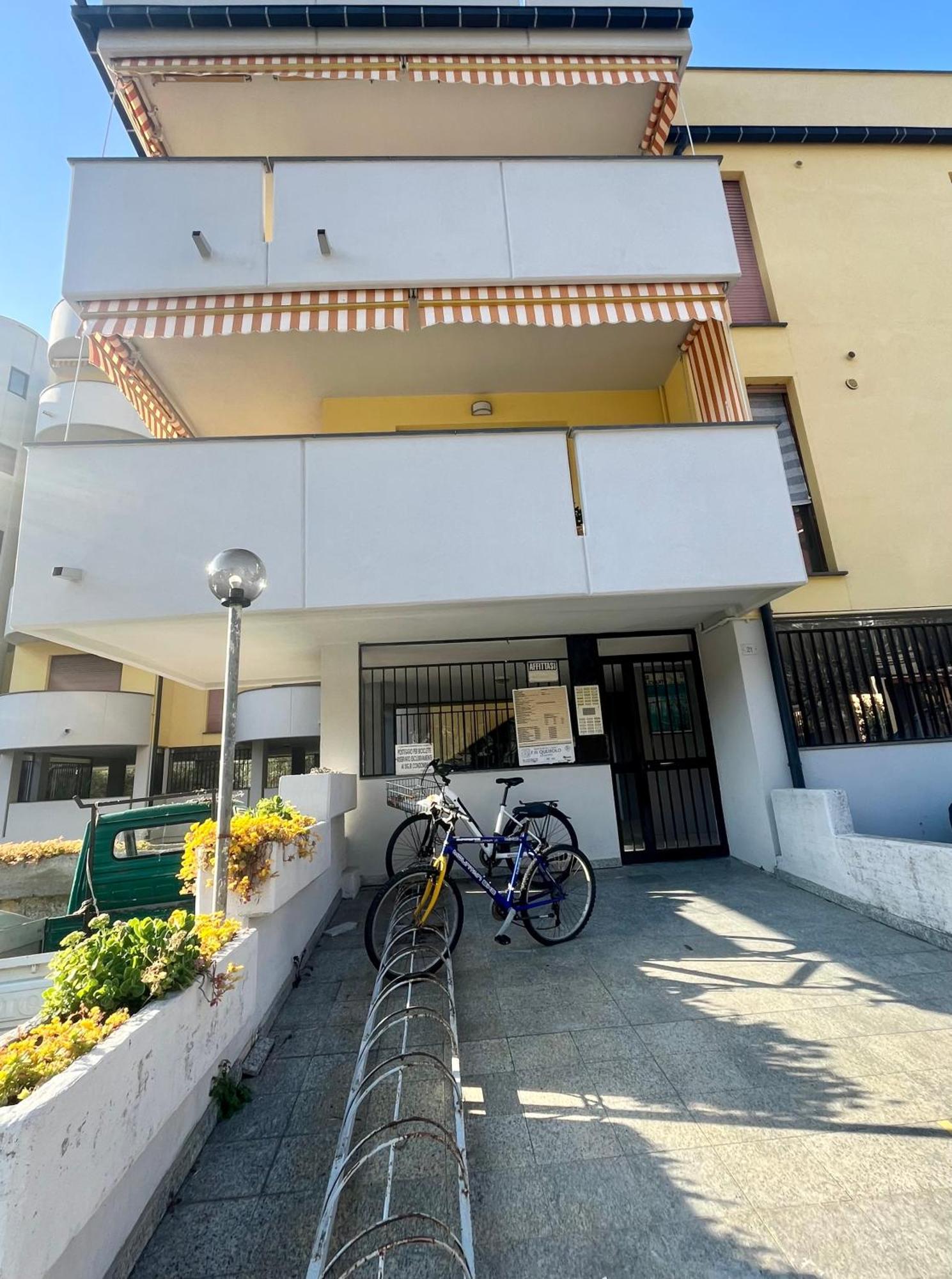 Appartamenti Nei Pressi Della Stazione Levanto Exteriör bild